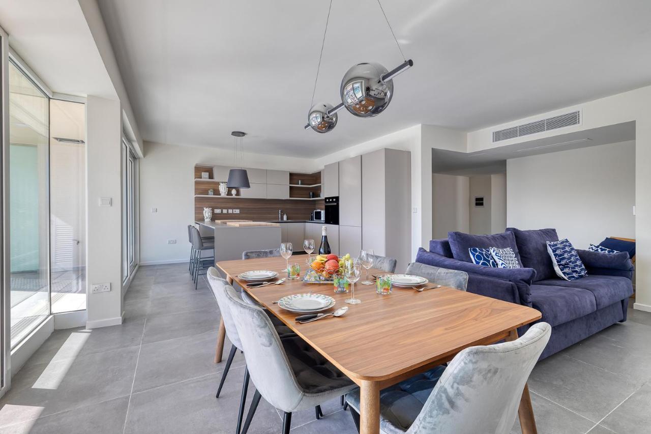 Stunning 3Br Apartment With Marina Views Ta Xbiex Exterior photo