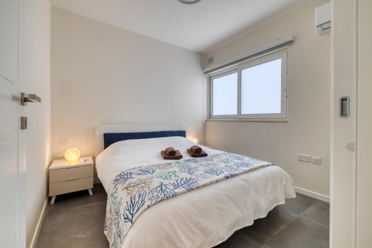 Stunning 3Br Apartment With Marina Views Ta Xbiex Exterior photo