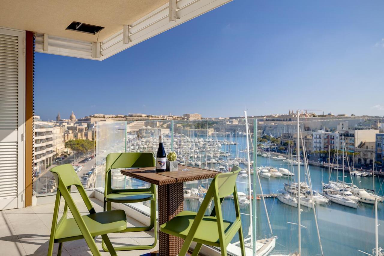 Stunning 3Br Apartment With Marina Views Ta Xbiex Exterior photo